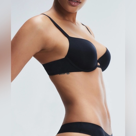 Savage x Fenty T-Shirt Bra, size 32D, in black, NWT! - Picture 4 of 8